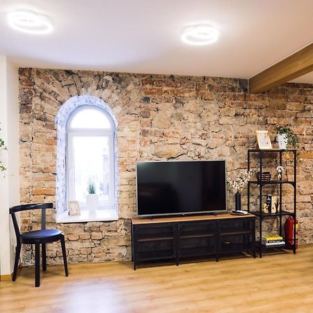 Rothko Apartment/8 Guests/4Bedrooms/Riga Old Town Buitenkant foto