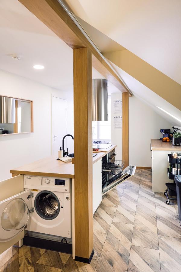 Rothko Apartment/8 Guests/4Bedrooms/Riga Old Town Buitenkant foto