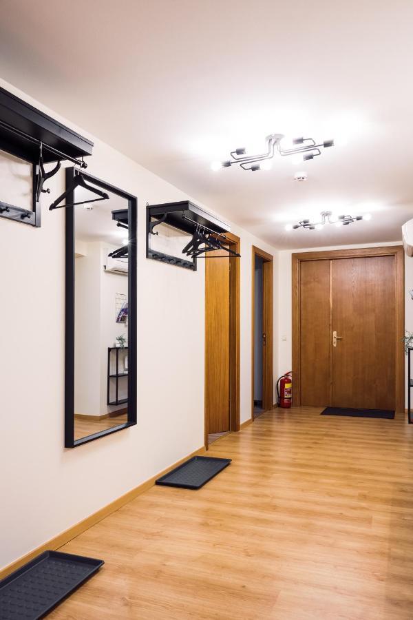 Rothko Apartment/8 Guests/4Bedrooms/Riga Old Town Buitenkant foto